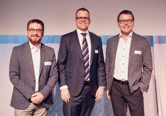 Neuer Präsident des Verwaltungsrates, Gerhard Wittwer (in der Bildmitte) und neue Mitglieder des Verwaltungsrates, Christian Stritt (links im Bild) und Walter Minder (rechts im Bild)
